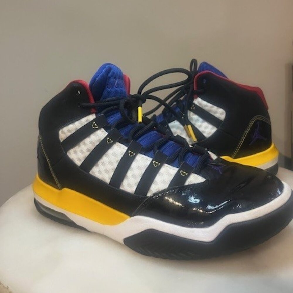 Nike Air Jordan Max Aura